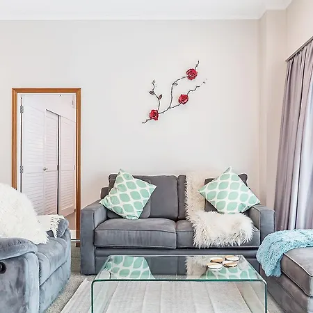 Comfortable Princes Wharf 2Br Apartment For Up To 6 Guests